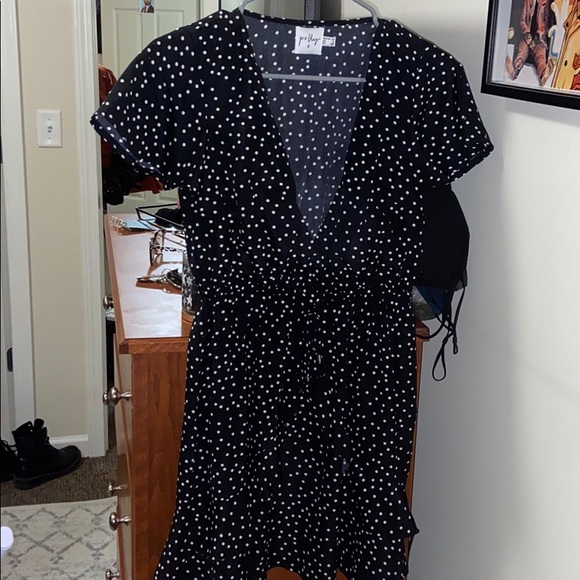 Princess Polly Dress - Picture 2 of 3